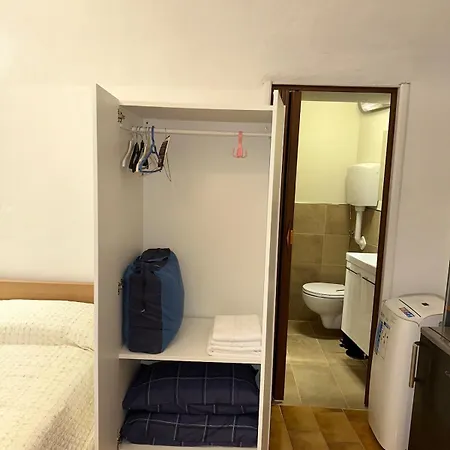 Casa Nostra Mono *